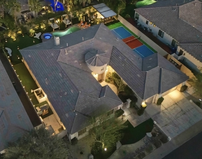 Desert Villa featured E-Estate property